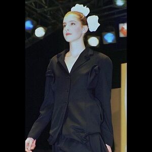 JOHN GALLIANO VINTAGE BLACK WOOL ROSETTE BLAZER JACKET FALL 1987